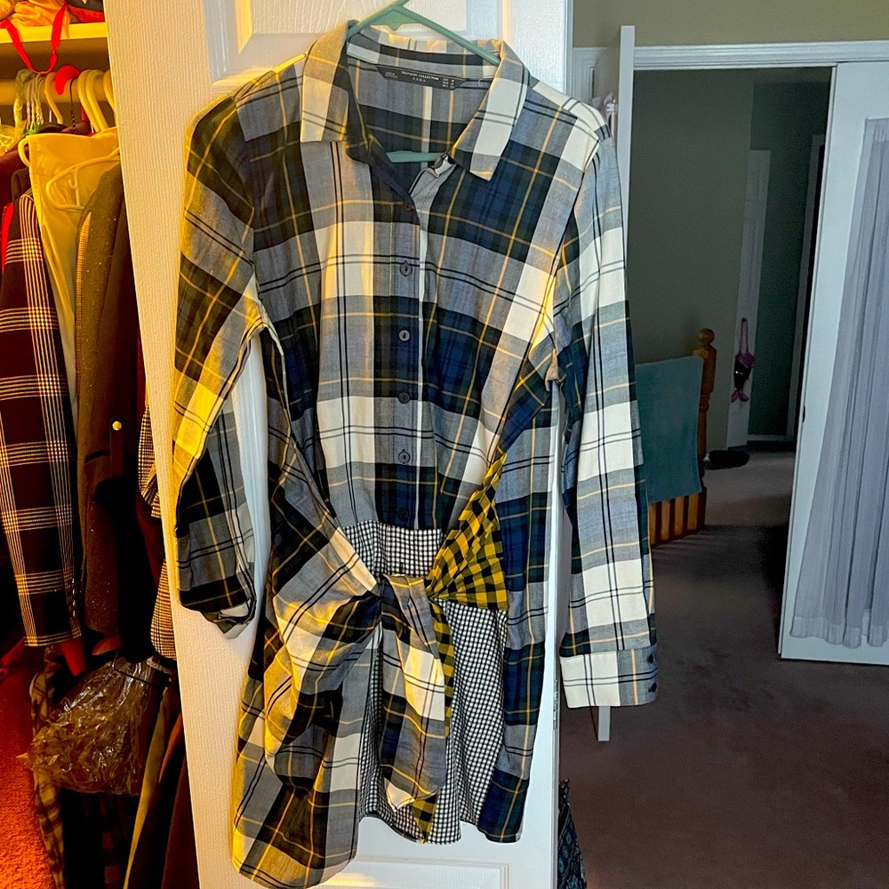 Zara size M button up